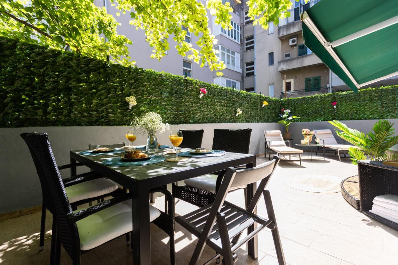 Oasis Luxury Apartment With Terrarce And Jacuzzi سبليت المظهر الخارجي الصورة