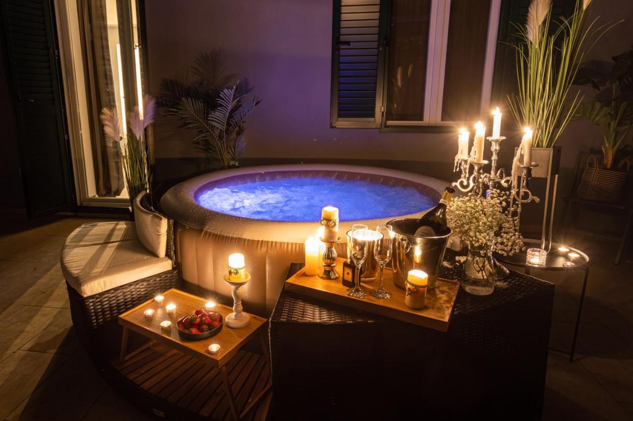 Oasis Luxury Apartment With Terrarce And Jacuzzi سبليت المظهر الخارجي الصورة